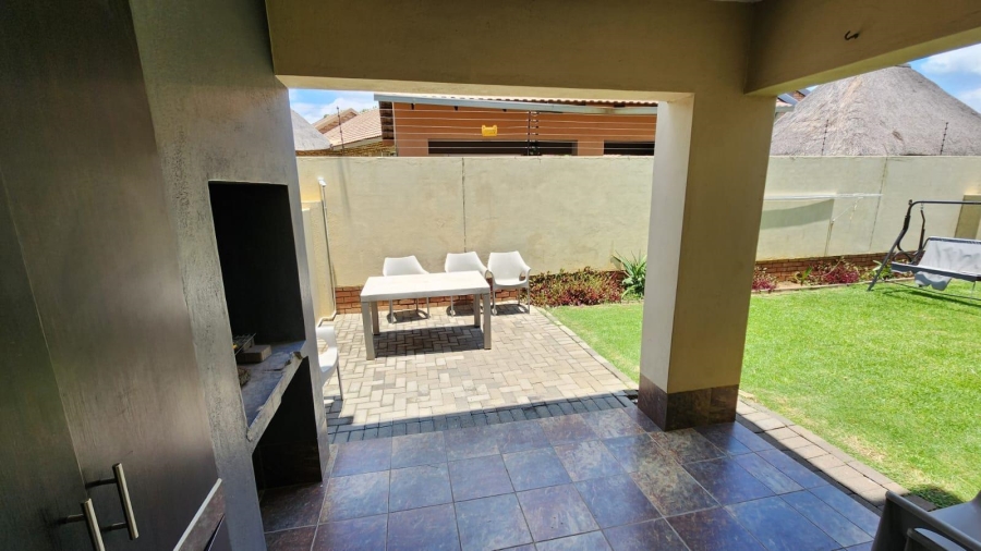 3 Bedroom Property for Sale in Waterval East North West